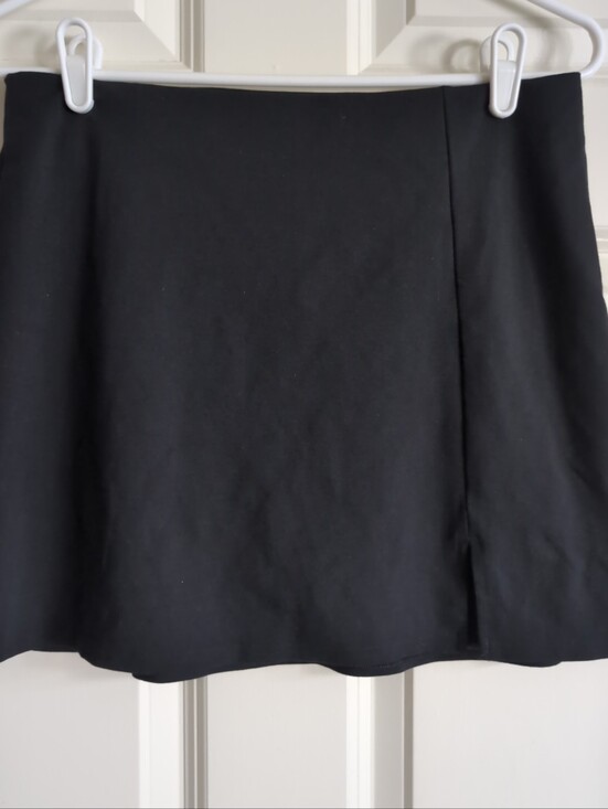 American Eagle Outfitters Dresses & Skirts - Black mini skirt or skort with shorts and side slit